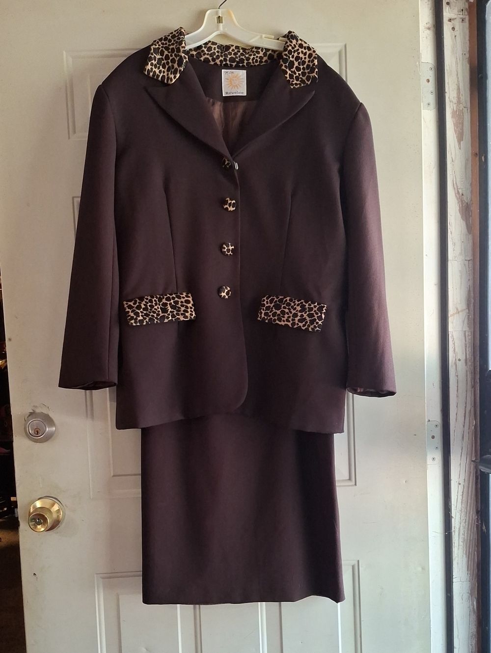 Brown Women's Two-Piece Blazer & Skirt Set with Leopard Trim